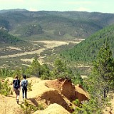 Hiking around Shangri-La  The next day, we avoided national parks and went for a hike in the hills around Shangri-La instead. A very peaceful and pleasant day out in the greed.