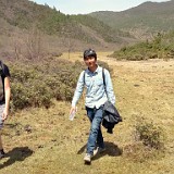 Hari and Tserang  I just realized I haven't posted many photos of Harî. We are still travelling together and she will also join the group tour in Tibet. Behind her is Tserong, our guide for the day - looking more like a city slicker thanl a trekking guide. He was very nice, though, and guided us well.