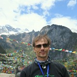 Feeling Like a Chinese Touris  Me, proud with my chinese tour group pass - doing a day tour with a chinese tour group was certainly a memorable experience, eventhough I did not understand much of what was going on. And it was not necessarly memorable in a positive way. First stop in the national park was at a restaurant, where we were supposed to stop for 50 minutes, but ended up waiting for 2 hours until all of our group members had finshed their lunch. So 2 of 4.5 hours in the park were dedicated to eating... I think that is very chinese :-)